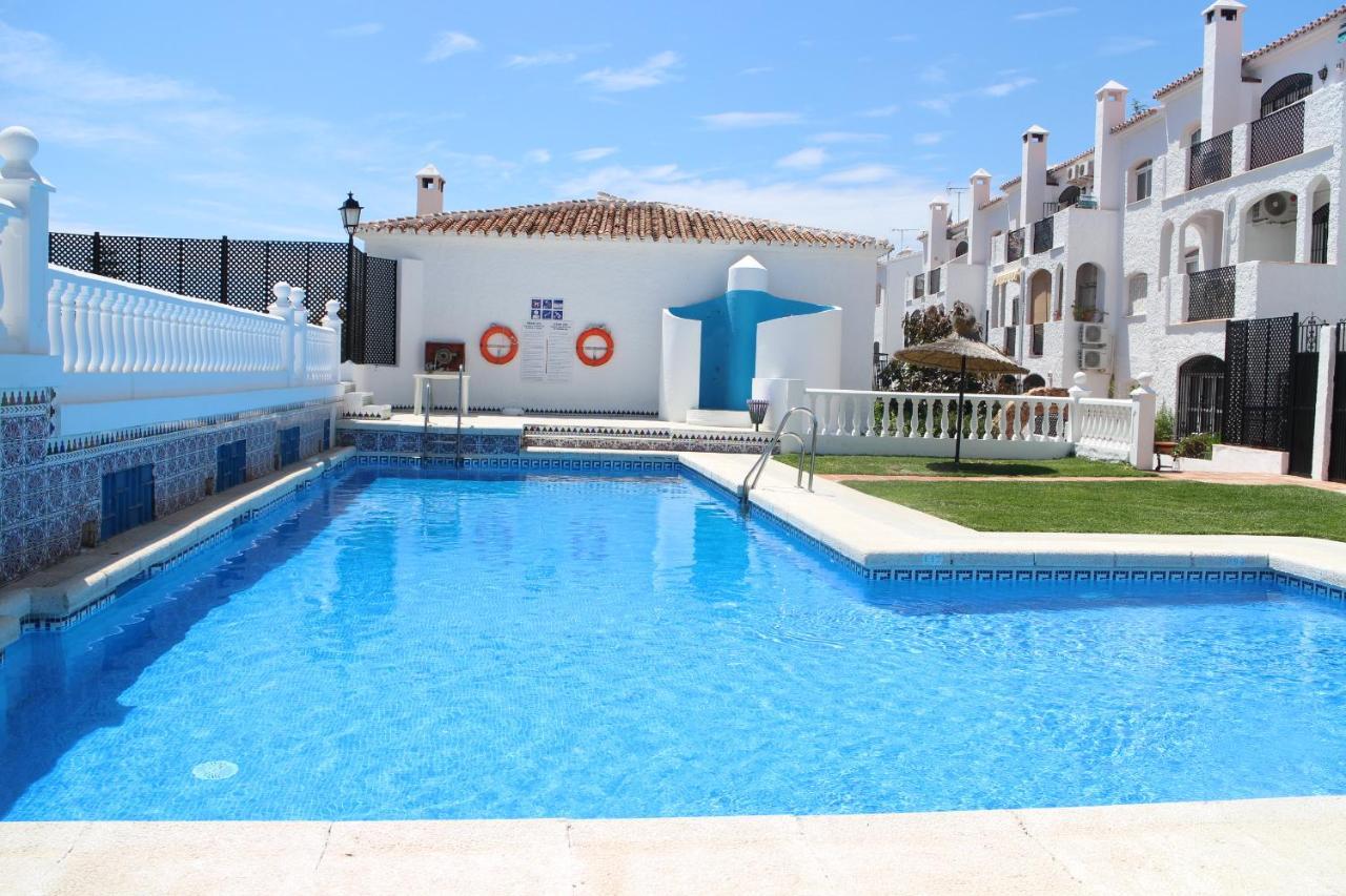 Apartment Verano Azul Nerja Esterno foto